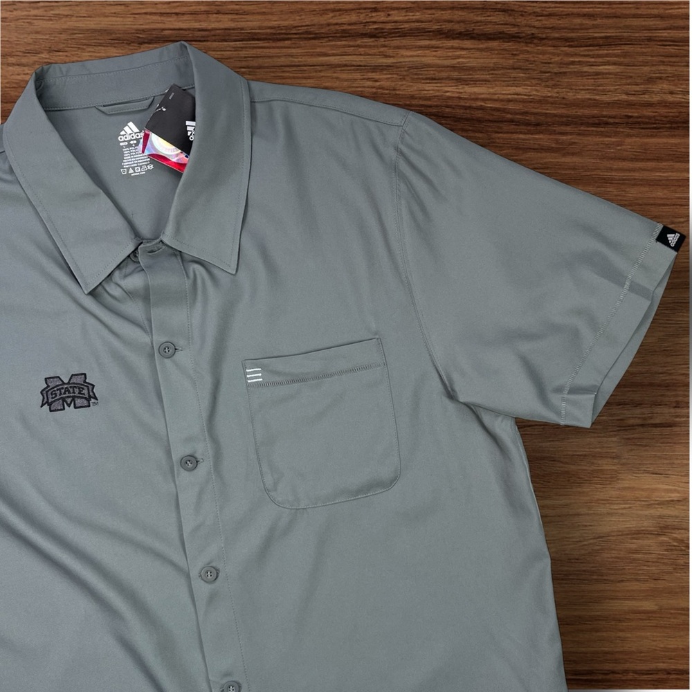 Adidas Collegiate Men’s Gray Short Sleeve Button Down. MS State. Large. NWT